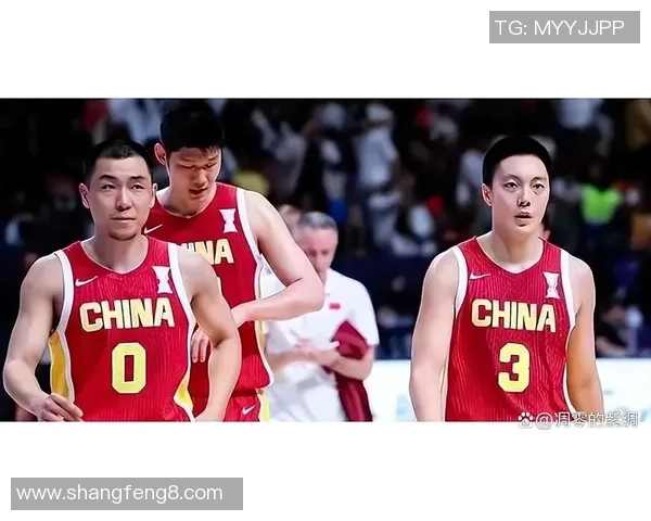 北京篮球队比赛经验引发热议球迷对战术选择与球员表现展开激烈讨论