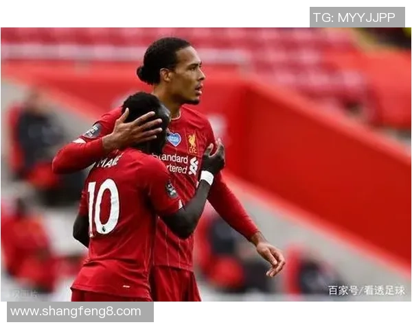 范耐克足球：探索战术创新与团队协作的完美结合之路